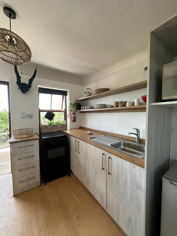 Ostrich Cottage At Les Wings Private Game Farm Groot-Jongensfontein Esterno foto